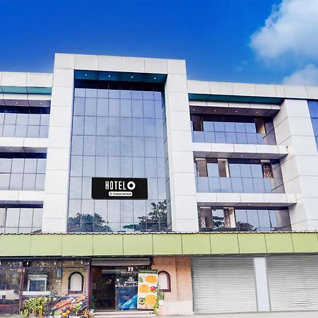Super Hotel O Dh Road Ernakulam Kochi エクステリア 写真