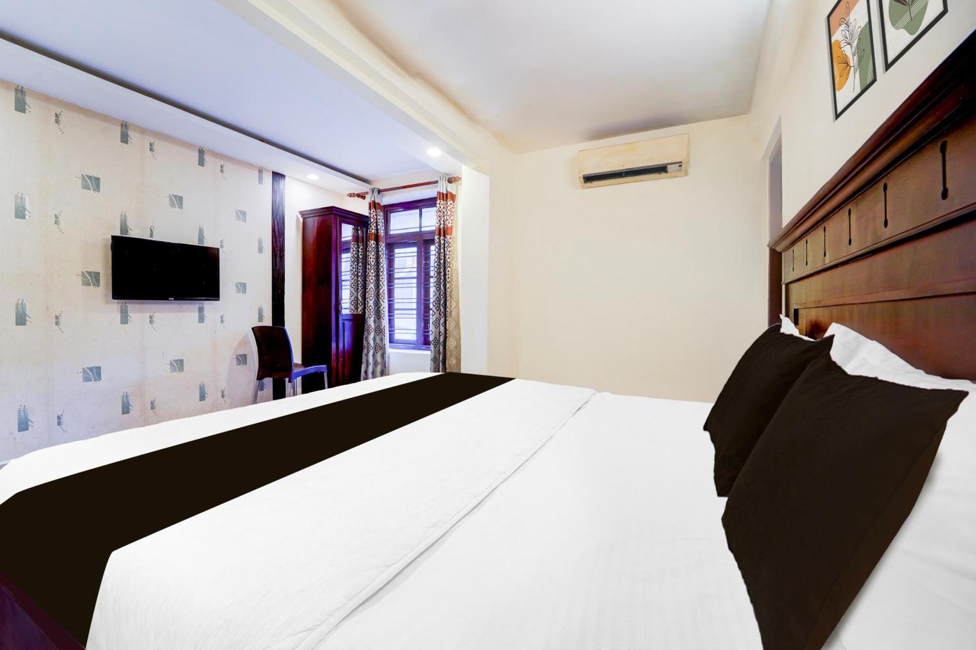 Super Hotel O Dh Road Ernakulam Kochi エクステリア 写真