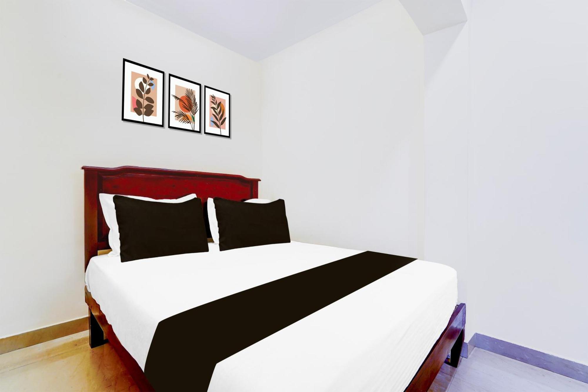 Super Hotel O Dh Road Ernakulam Kochi エクステリア 写真