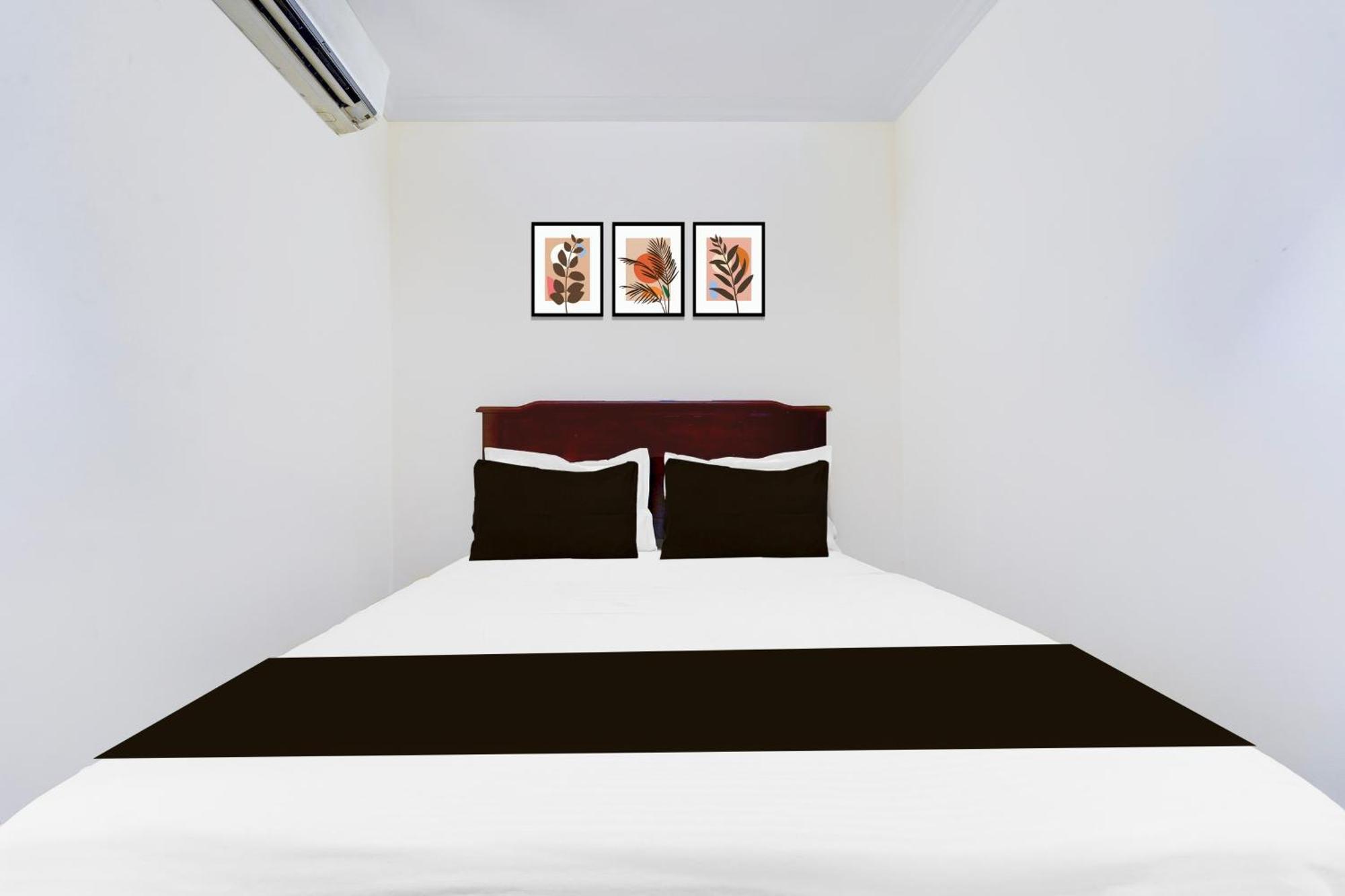 Super Hotel O Dh Road Ernakulam Kochi エクステリア 写真