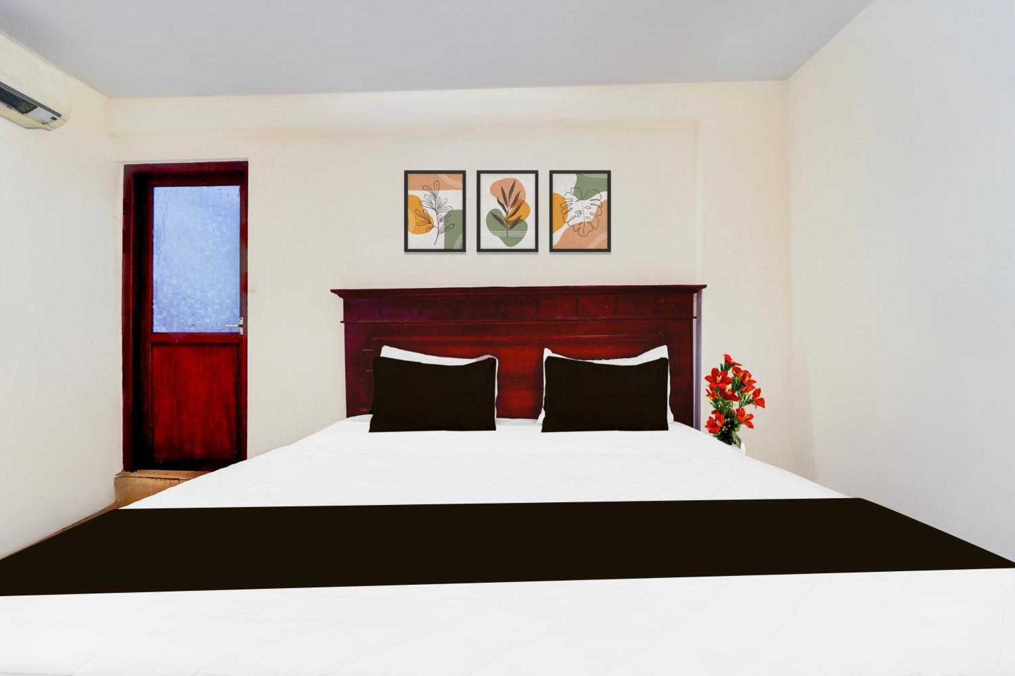 Super Hotel O Dh Road Ernakulam Kochi エクステリア 写真
